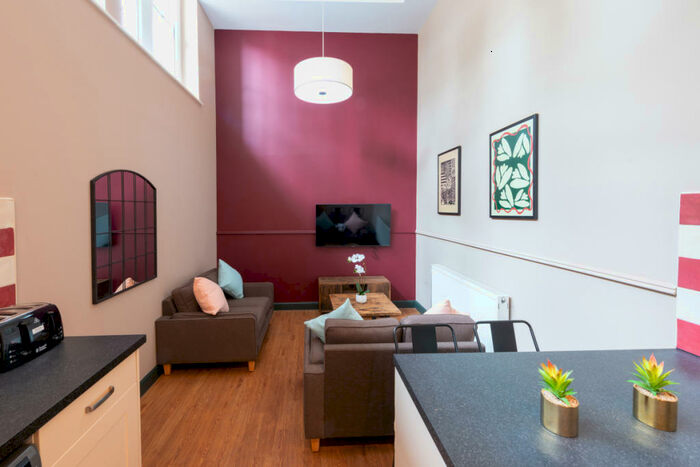 4 Bedroom Block Of Apartments To Rent In Flat P Bishop Blackall School, Exeter, EX4