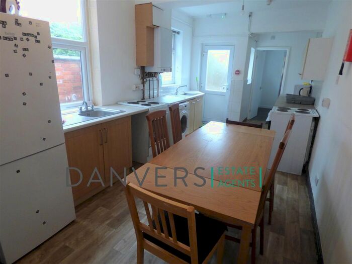 6 Bedroom Terraced House To Rent In Brazil Street, Leicester, LE2