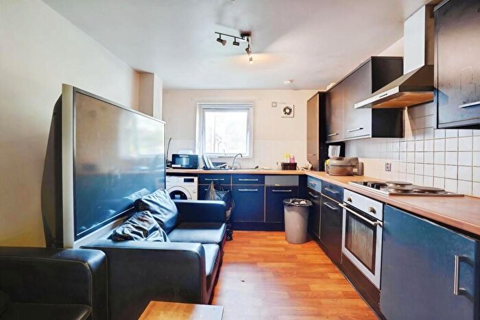 5 Bedroom Town House For Sale In Norfolk Park Road, Norfolk Park, Sheffield, S2