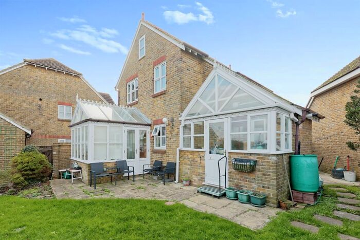 3 Bedroom Detached House For Sale In Murton Place, Seasalter Road, Graveney, Faversham, ME13