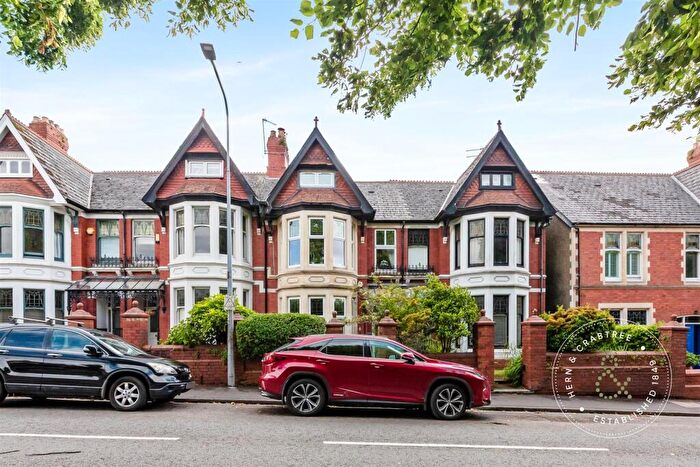 4 Bedroom Terraced House For Sale In Pencisely Road, Llandaff, Cardiff, CF5