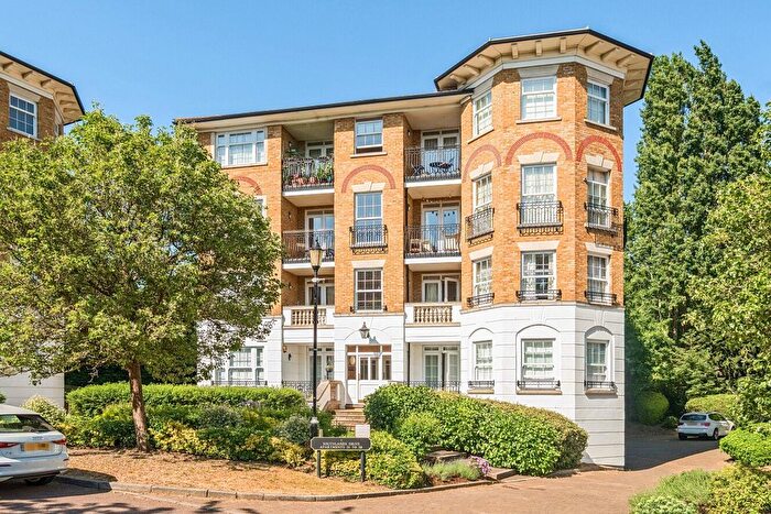2 Bedroom Flat For Sale In Southlands Drive, London, London, SW19