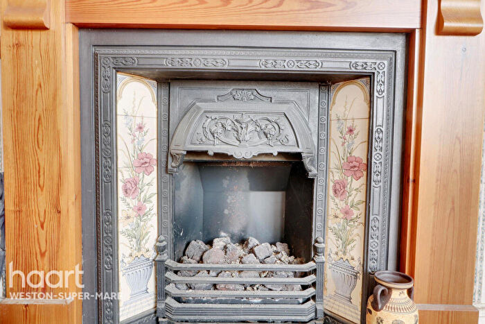 4 Bedroom Detached Bungalow For Sale In Cromer Road, Weston-Super-Mare, BS23