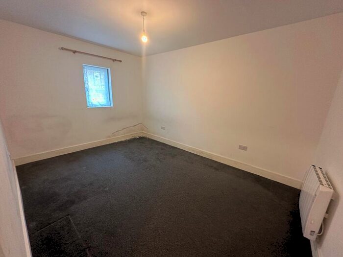 2 Bedroom Flat To Rent In Jackson Road, Clacton-On-Sea, CO15