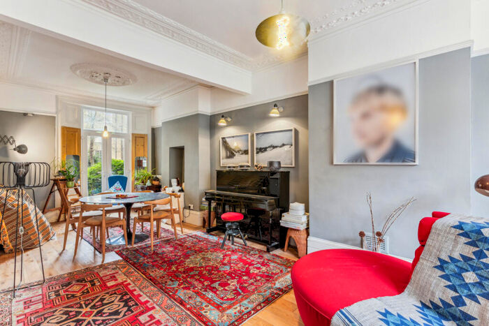 5 Bedroom House To Rent In Pyrland Road, Highbury, N5