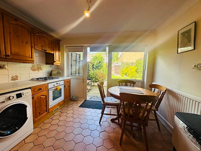 3 Bedroom End Of Terrace House For Sale In Broad Dean, Eaglestone, MK6