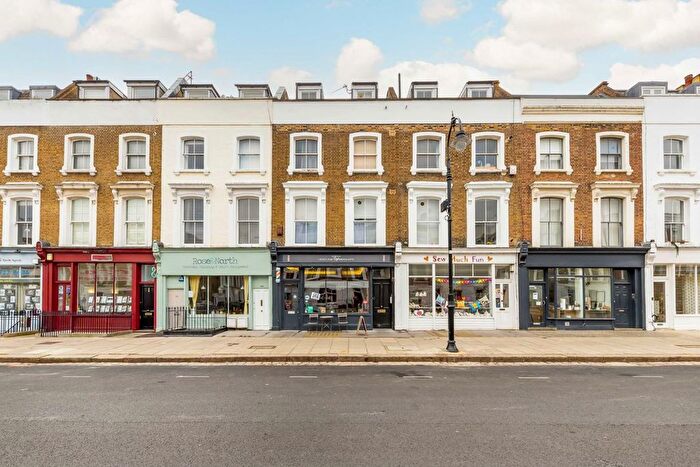 2 Bedroom Flat To Rent In Chalcot Road, Primrose Hill, NW1