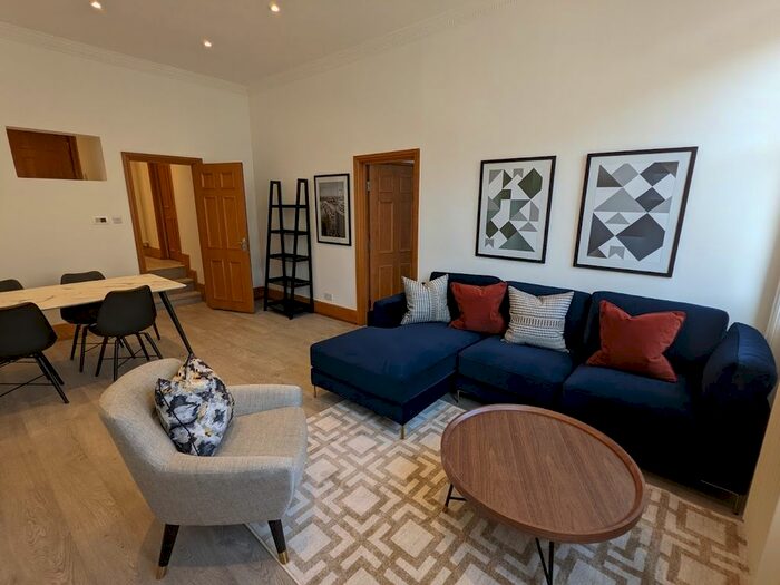 2 Bedroom Flat To Rent In Inverness Terrace, London, W2