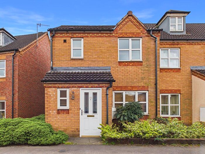 3 Bedroom Town House For Sale In Edmonstone Crescent, Bestwood, Nottingham, NG5