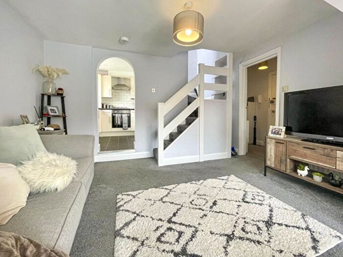 1 Bedroom Apartment To Rent In Alumdale Road, Bournemouth, BH4