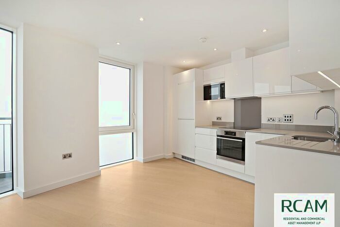 1 Bedroom Flat To Rent In Barking, Cambridge Road, Barking, IG11