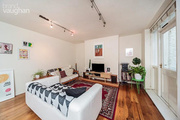 1 Bedroom Flat To Rent In Norfolk Square, Brighton, East Sussex, BN1