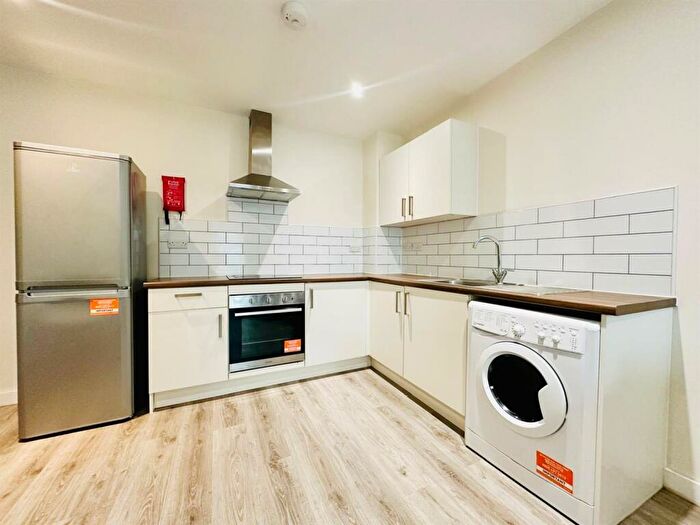 2 Bedroom Apartment To Rent In The Curve, Nottingham, NG7