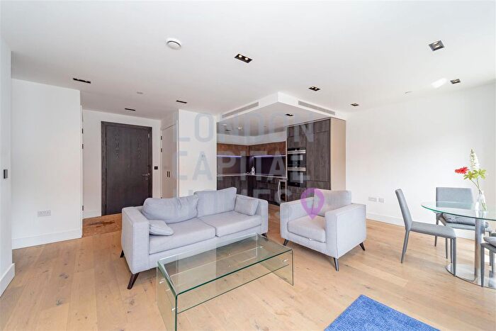 2 Bedroom Flat To Rent In Exchange Gardens, London, SW8