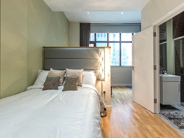 Apartment To Rent In Apt, Q Two Residence #, LS1