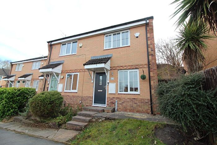 2 Bedroom End Of Terrace House To Rent In Cornstone Fold, Farnley, Leeds, LS12