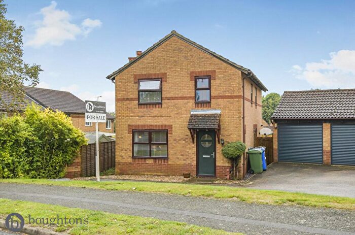 4 Bedroom Detached House For Sale In Pether Avenue, Brackley, NN13