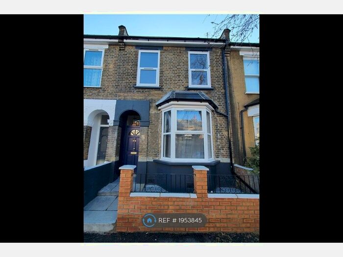 3 Bedroom Terraced House To Rent In Hartington Road, London, E17