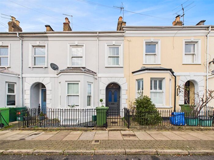 4 Bedroom Terraced House For Sale In Leighton Road, Cheltenham, Gloucestershire, GL52