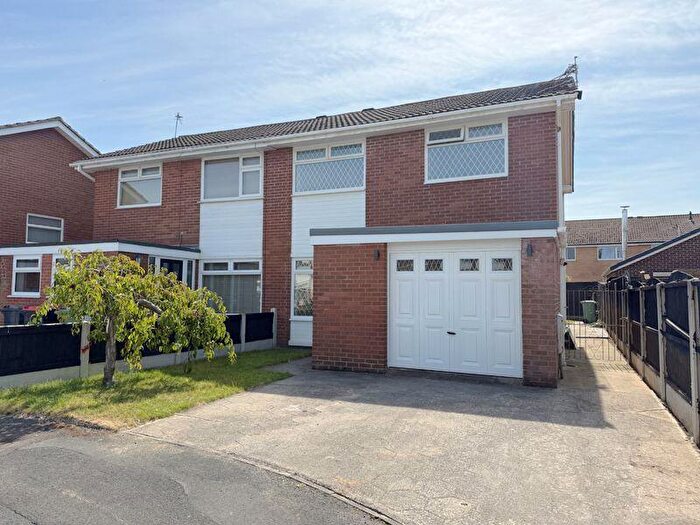 3 Bedroom Semi-Detached House For Sale In Widgeon Close - Thornton Cleveleys -, FY5
