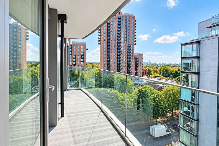 2 Bedroom Flat For Sale In Merlin Heights, Hale Village, London, N17