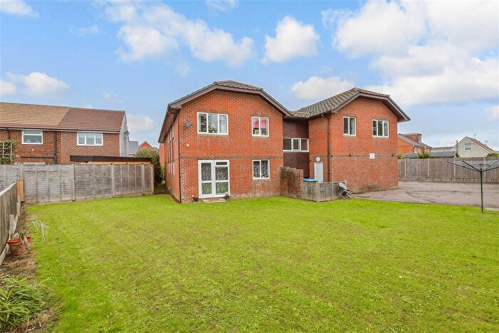 1 Bedroom Flat For Sale In Rose Green Road, Bognor Regis, West Sussex, PO21