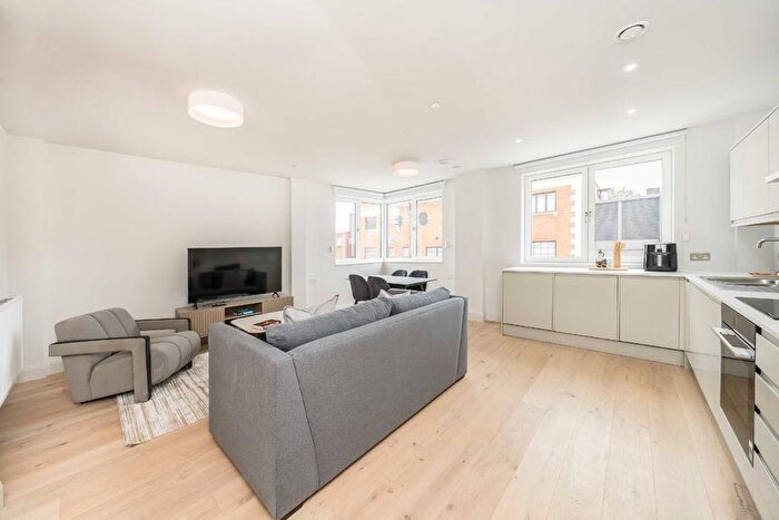 2 Bedroom Flat To Rent In Stonhouse Street, London, SW4