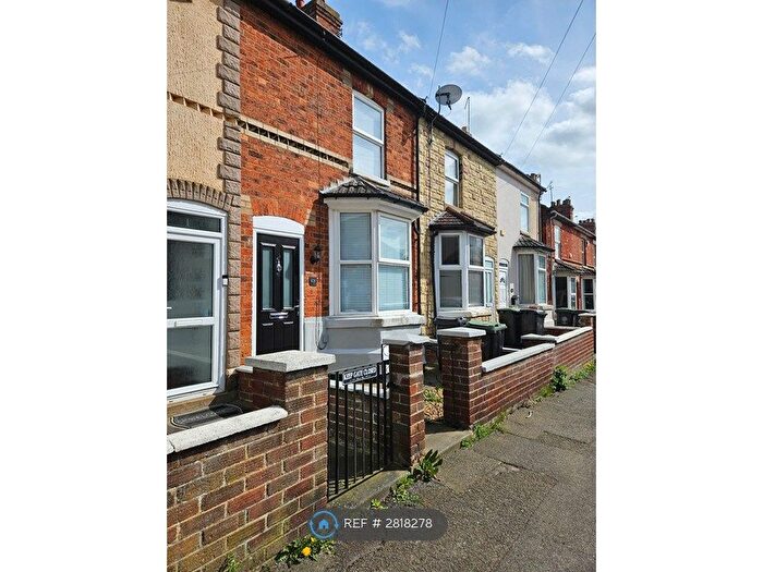 3 Bedroom Terraced House To Rent In Cromwell Road, Rushden, NN10