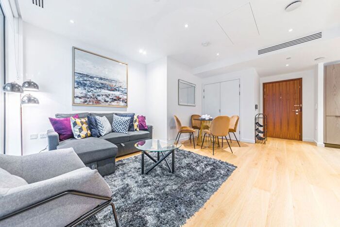 2 Bedroom Flat To Rent In City Road, Old Street, EC1V