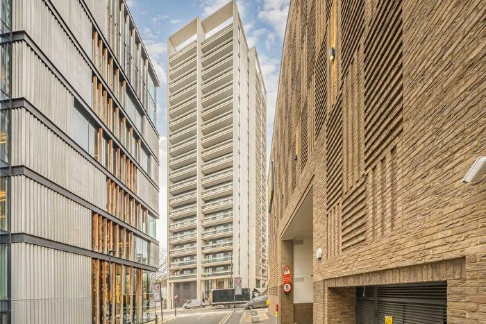 2 Bedroom Flat For Sale In York Way, York Way, N7