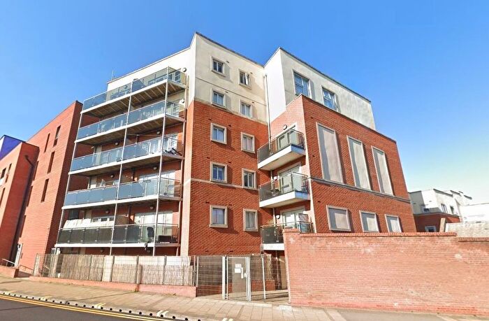 2 Bedroom Flat For Sale In High Street, Wealdstone, Harrow, HA3