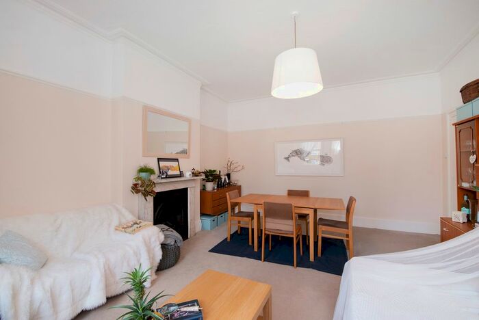 1 Bedroom Flat To Rent In Grange Park, London, W5