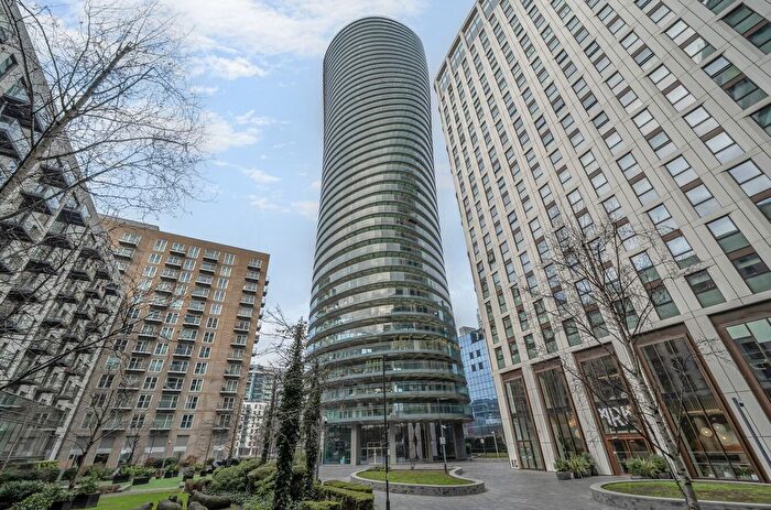 1 Bedroom Flat For Sale In Crossharbour Plaza, Canary Wharf, E14