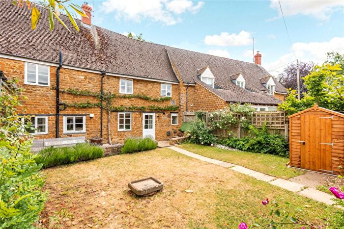 3 Bedroom Terraced House For Sale In Milton, Banbury, Oxfordshire, OX15