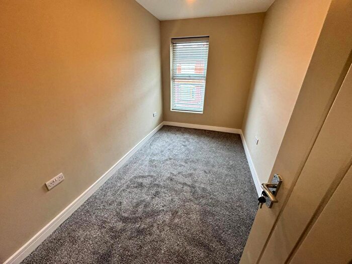 1 Bedroom Terraced House To Rent In Whitby Road, Manchester, M14