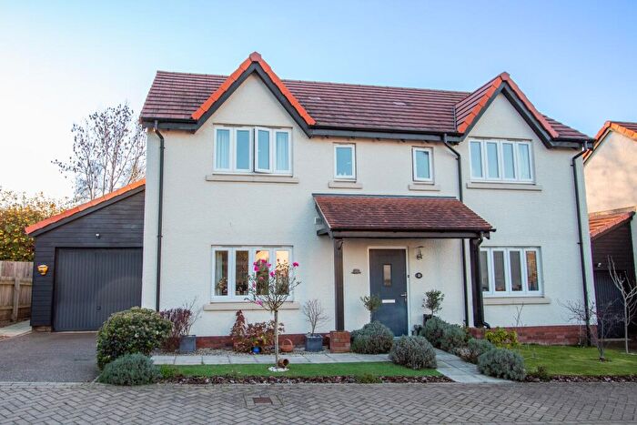 4 Bedroom Detached House For Sale In King Alfred Way, Newton Poppleford, EX10