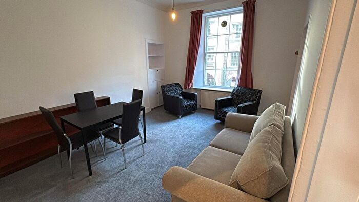 1 Bedroom Flat To Rent In Canongate, Edinburgh, Midlothian, EH8