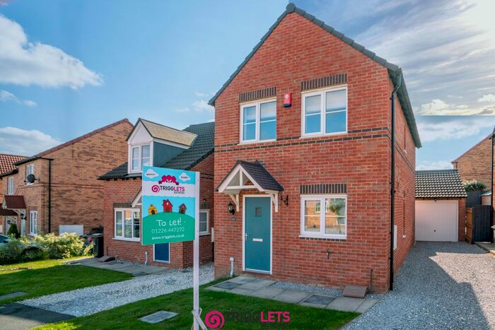 3 Bedroom Semi-Detached House To Rent In Pickhills Grove, Goldthorpe, S63