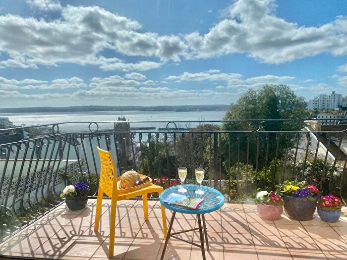 3 Bedroom Link Detached House For Sale In Hillesdon Road, Torquay, TQ1