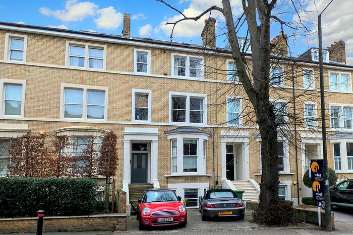 2 Bedroom Flat To Rent In Friars Stile Road, Richmond, TW10