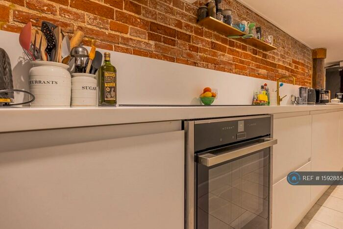 1 Bedroom Flat To Rent In Clayton House, Great Dunmow, CM6