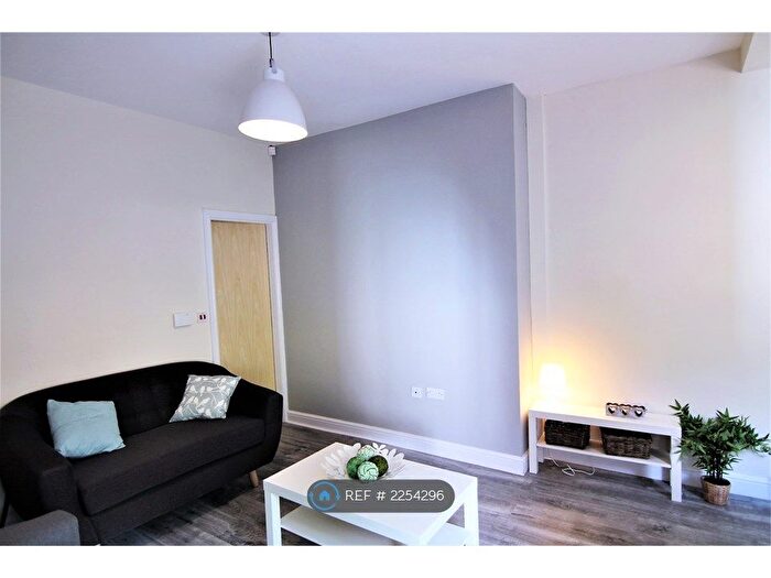 5 Bedroom Terraced House To Rent In Warrington Road, Sheffield, S10