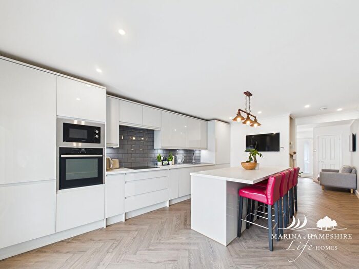 3 Bedroom Town House For Sale In Bryher Island, Port Solent, PO6