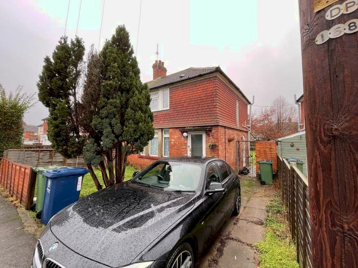 3 Bedroom House To Rent In Canning Crescent, Oxford, OX1