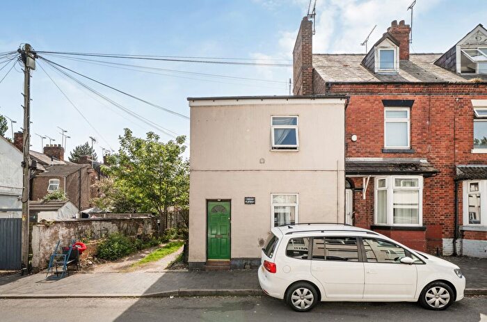 1 Bedroom Flat For Sale In Brook Street, Crewe, Cheshire, CW2