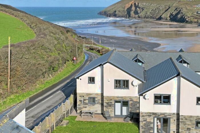 2 Bedroom Terraced House For Sale In Sea Salt, Mawgan Porth, TR8