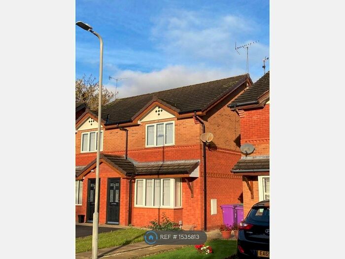 3 Bedroom Semi-Detached House To Rent In Magnus Close, Liverpool, L13