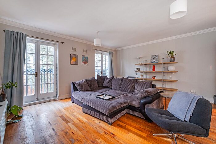 2 Bedroom Flat To Rent In Claylands Place, London, SW8