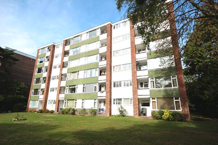2 Bedroom Apartment For Sale In Lindsay Road, Branksome Park, BH13