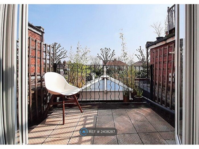 2 Bedroom Terraced House To Rent In Sandycombe Road, Richmond, TW9